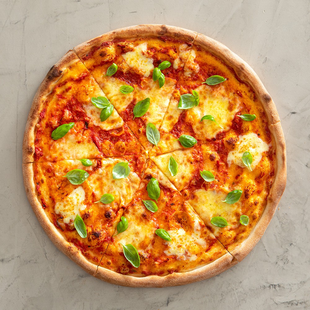 NY Margherita Pizza - Bollo de pizza, salsa de tomate, muzzarella, albahaca